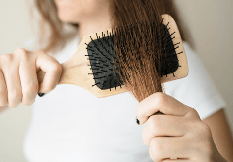 6 conseils contre la casse des cheveux