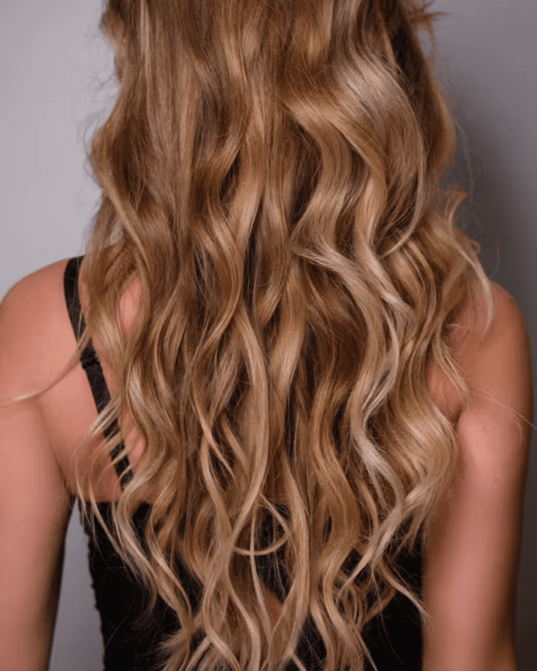 Cheveux mi-lisses, mi-ondulés : comment les sublimer ?