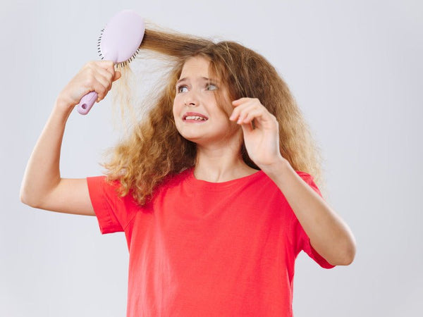 Comment prendre soin des cheveux bouclés des enfants ?